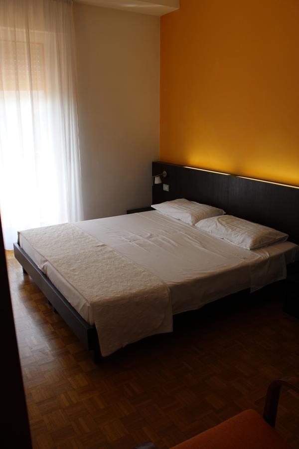 Garni Domus Mea Hotel Мерано Екстериор снимка
