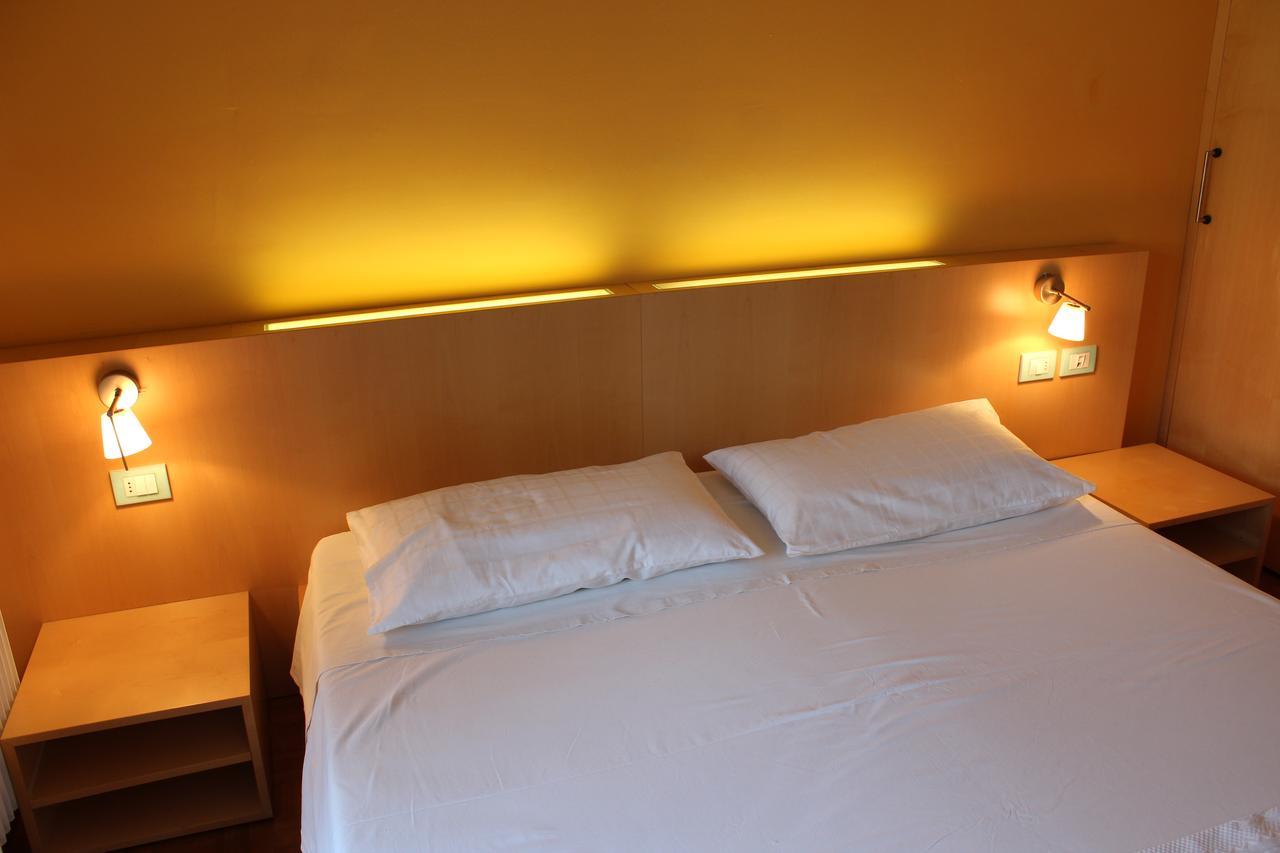 Garni Domus Mea Hotel Мерано Екстериор снимка
